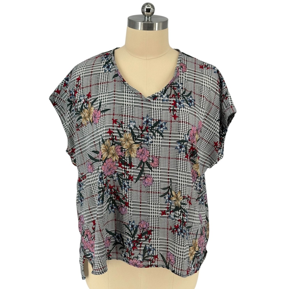Live 4 Truth Blouse Black White Plaid Floral Lace Back 3X